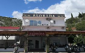 Rooms Florida Tribanj-krusćica 4*
